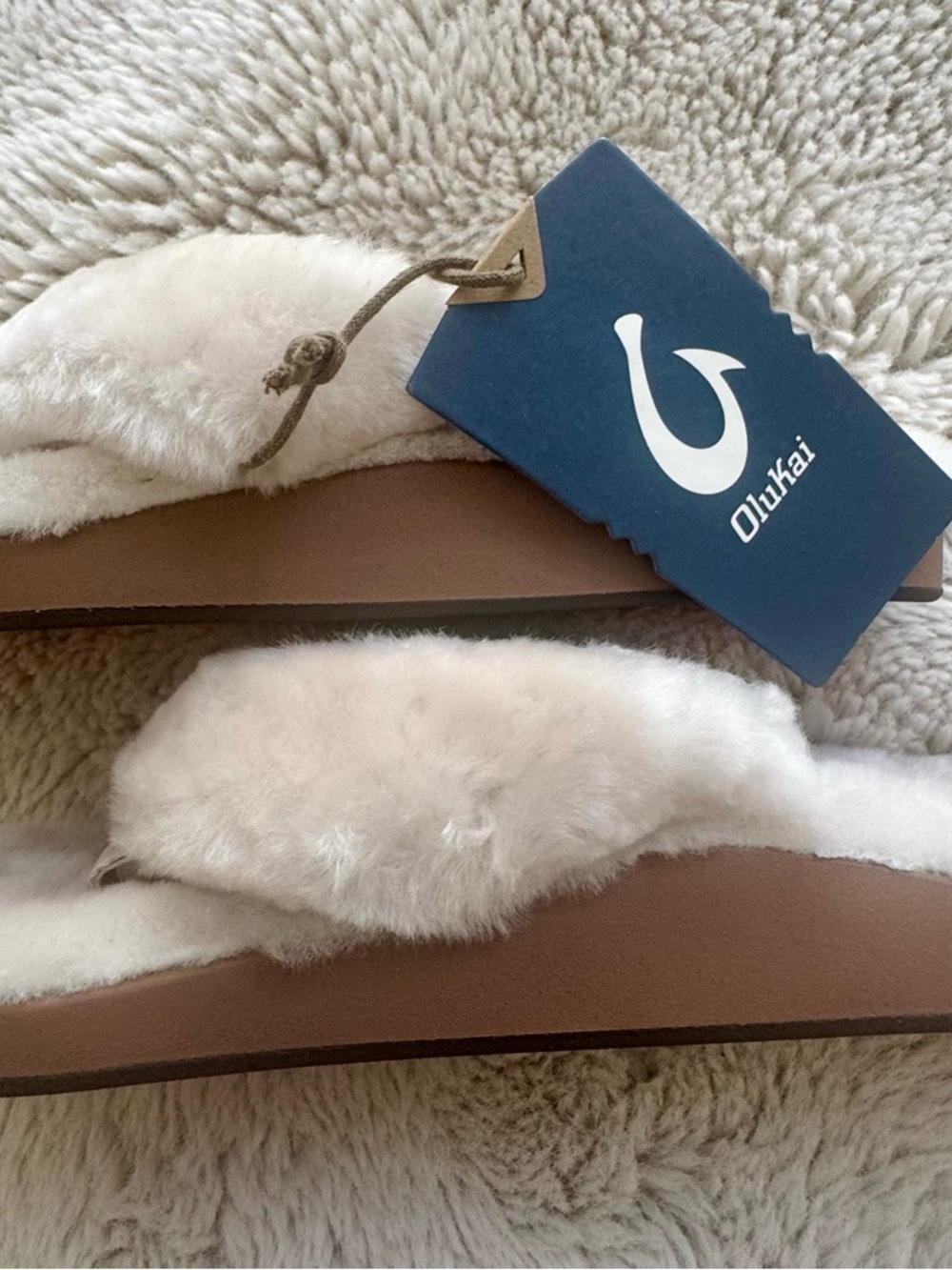 OluKai Women's Plush White Fuzzy Flip-Flop Slippers - Picture 7 of 8
